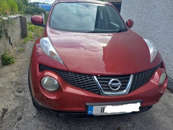 Nissan Juke SUV, Diesel, 2011, Red