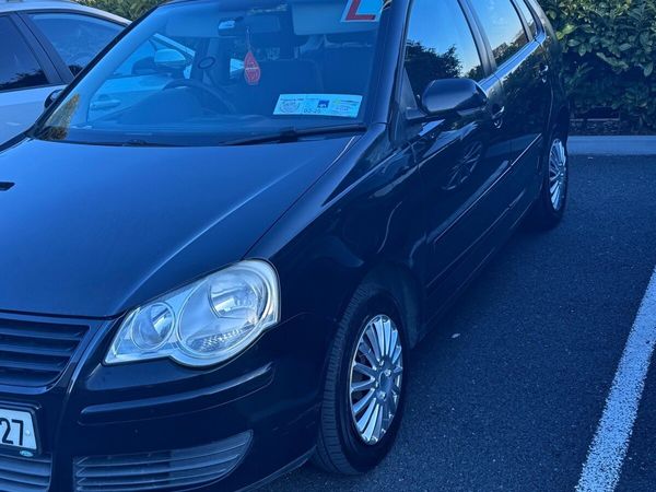 Volkswagen Polo Hatchback, Petrol, 2008, Black