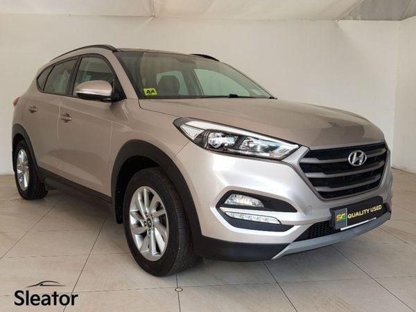 Hyundai Tucson MPV, Diesel, 2017, Gold