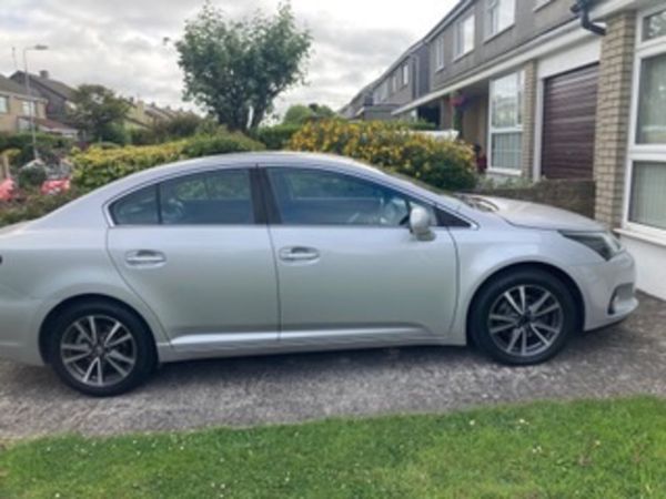 Toyota Avensis Saloon, Diesel, 2014, Silver