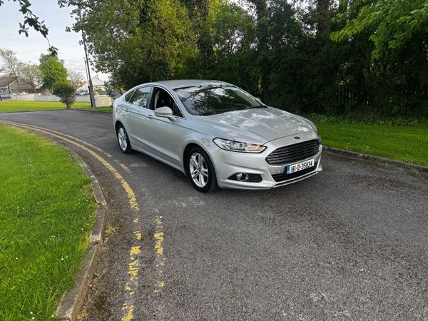 Ford Mondeo Hatchback, Diesel, 2016, Silver