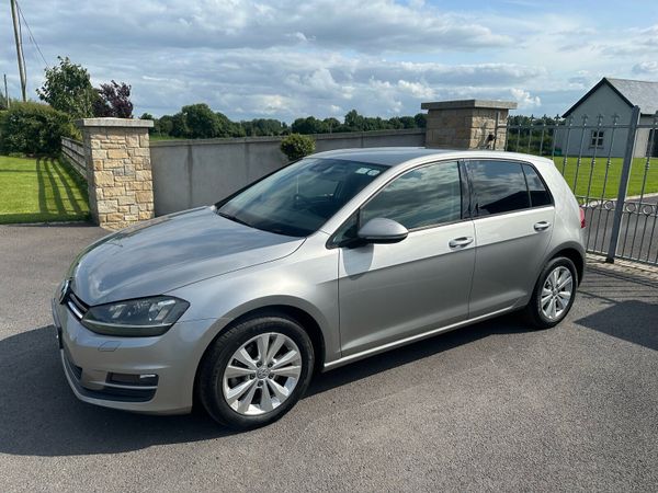 Volkswagen Golf Hatchback, Petrol, 2015, Silver