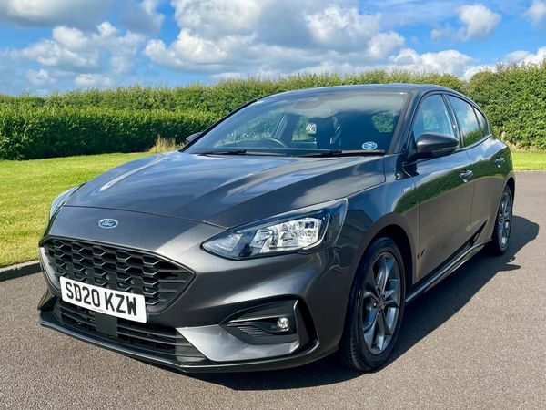 Ford Focus Hatchback, Diesel, 2020, Grey
