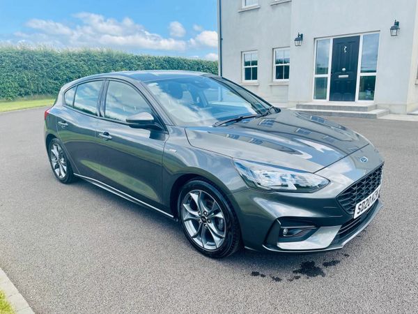 Ford Focus Hatchback, Diesel, 2020, Grey