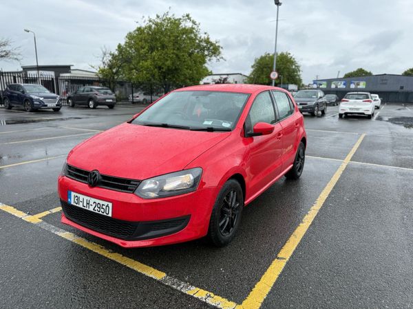 Volkswagen Polo Hatchback, Petrol, 2013, Red
