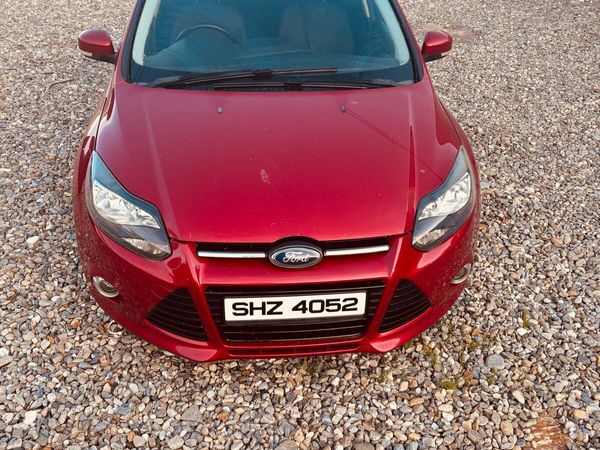 Ford Focus Hatchback, Diesel, 2012, Red