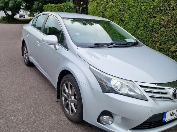 Toyota Avensis Saloon, Diesel, 2014, Silver