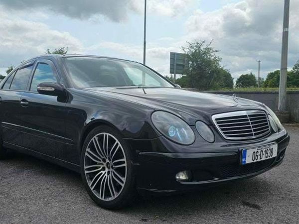 Mercedes-Benz E-Class Saloon, Petrol, 2006, Black