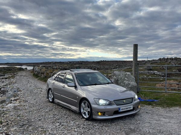 Lexus IS Saloon, Petrol, 2003, Silver