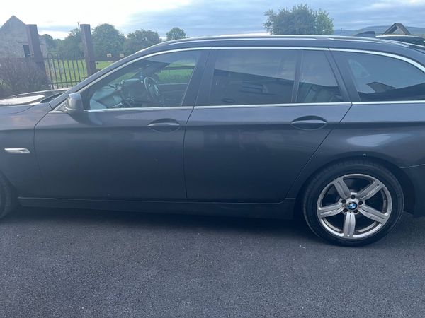 BMW 5-Series Estate, Diesel, 2011, Grey