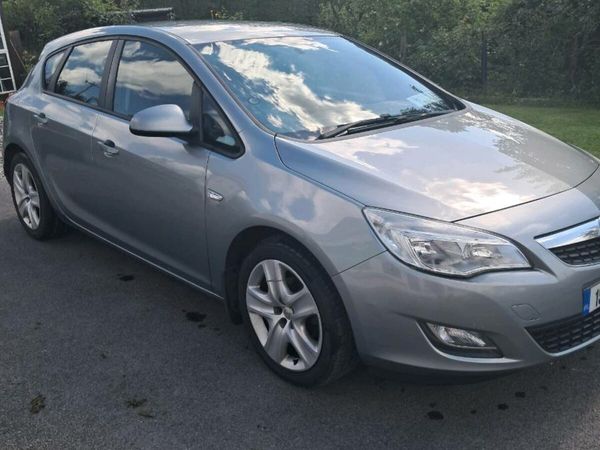 Opel Astra MPV, Diesel, 2013, Silver