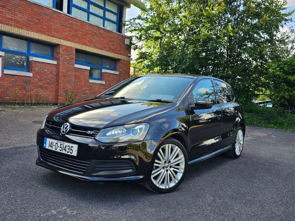 Volkswagen Polo Hatchback, Petrol, 2014, Black