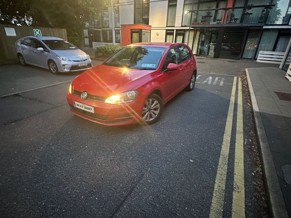Volkswagen Golf Hatchback, Diesel, 2014, Red