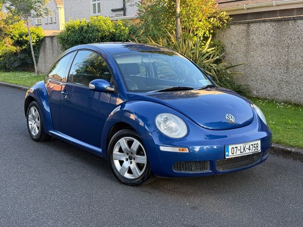 Volkswagen Beetle Hatchback, Petrol, 2007, Blue
