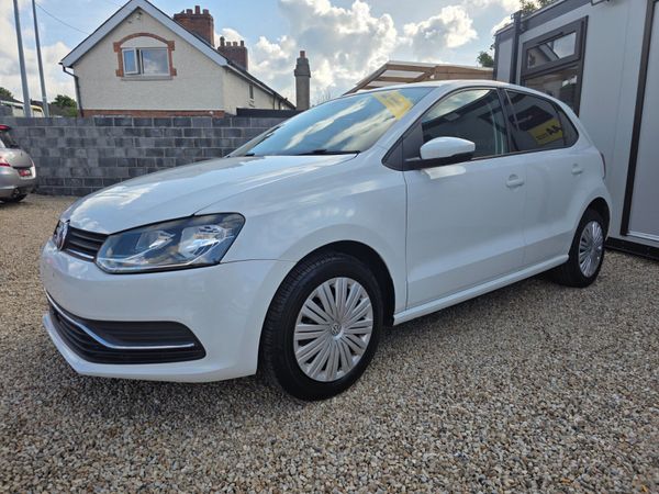 Volkswagen Polo Hatchback, Petrol, 2015, White