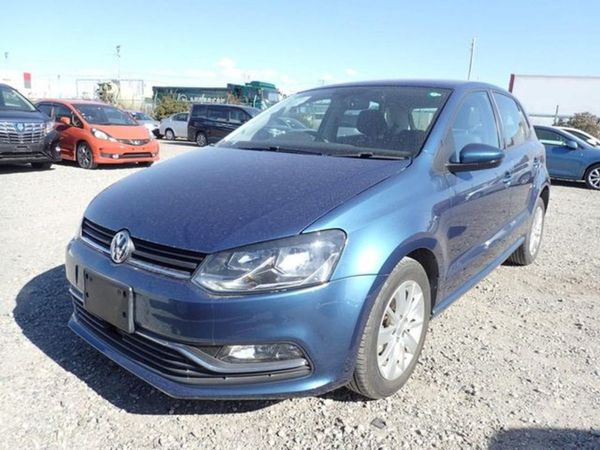 Volkswagen Polo Hatchback, Petrol, 2017, Blue