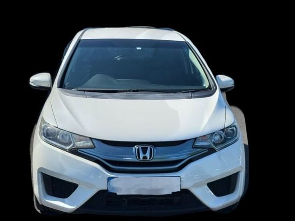 Honda Fit Hatchback, Petrol Hybrid, 2014, White