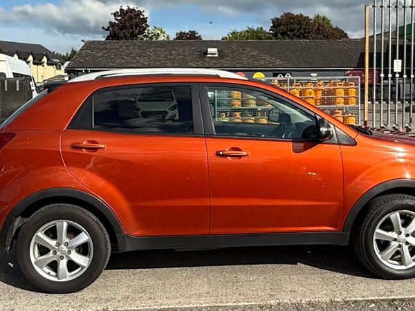 SsangYong Korando SUV, Diesel, 2015, Red