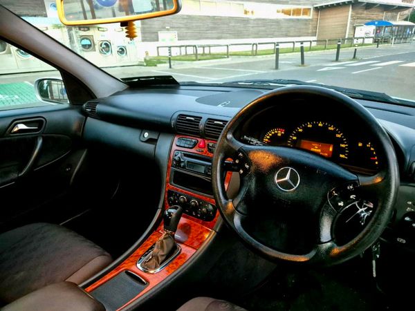 Mercedes-Benz C-Class Saloon, Petrol, 2002, Silver