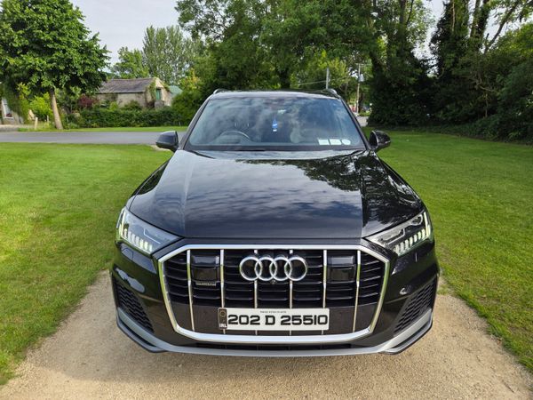 Audi Q7 SUV, Petrol, 2020, Black