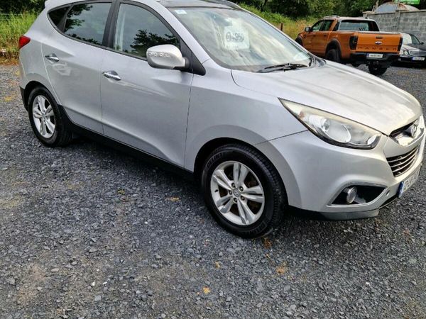 Hyundai ix35 SUV, Diesel, 2012, Silver