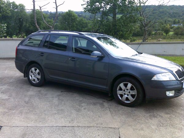 Skoda Octavia Estate/Jeep, Diesel, 2008, Grey