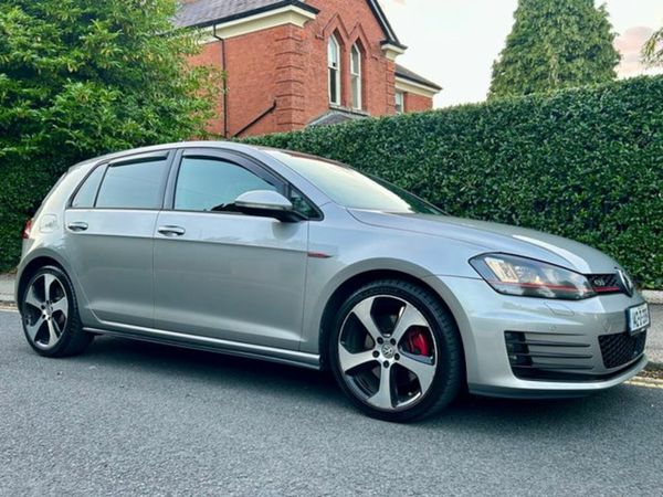Volkswagen Golf Hatchback, Petrol, 2014, Grey
