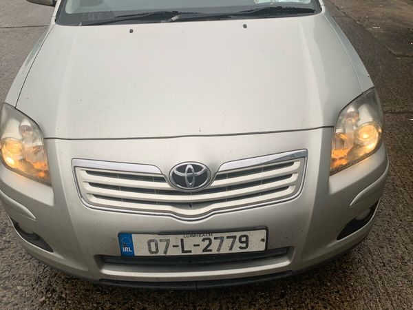 Toyota Avensis Saloon, Petrol, 2007, Silver