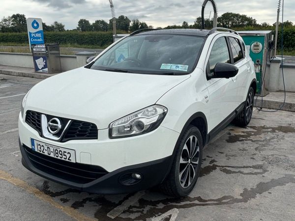 Nissan Qashqai Hatchback, Diesel, 2013, White