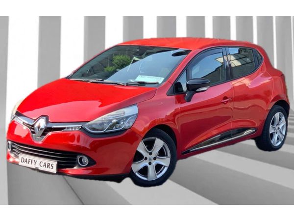 Renault Clio Hatchback, Petrol, 2014, Red