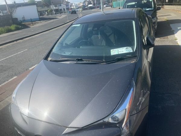 Toyota Prius Hatchback, Petrol Hybrid, 2017, Grey