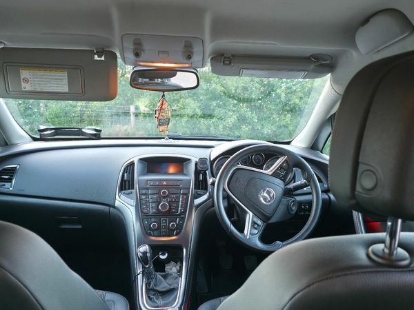 Vauxhall Astra Hatchback, Diesel, 2012, Blue