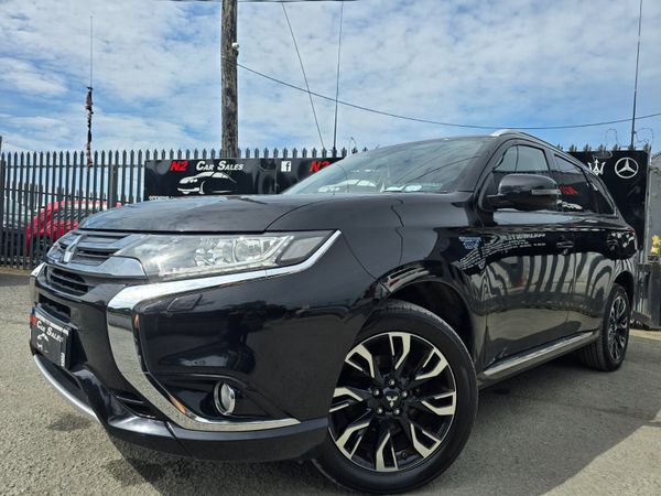 Mitsubishi Outlander SUV, Petrol Plug-in Hybrid, 2016, Black