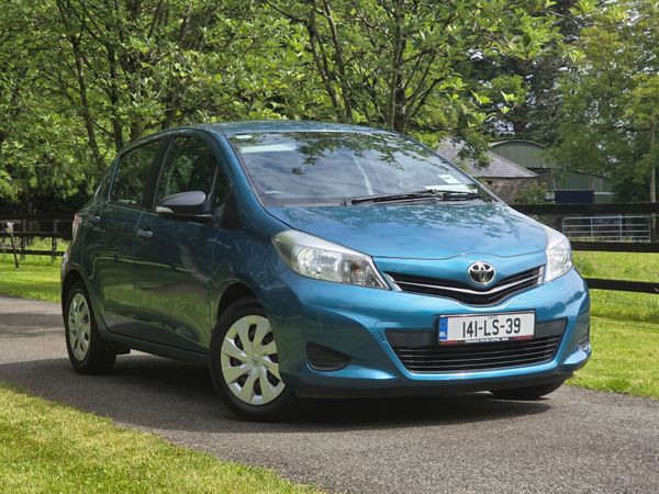 Toyota Yaris Hatchback, Petrol, 2014, Green