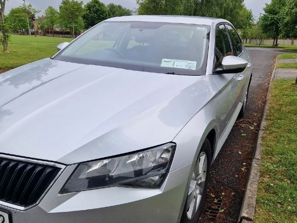 Skoda Superb Hatchback, Diesel, 2016, Silver