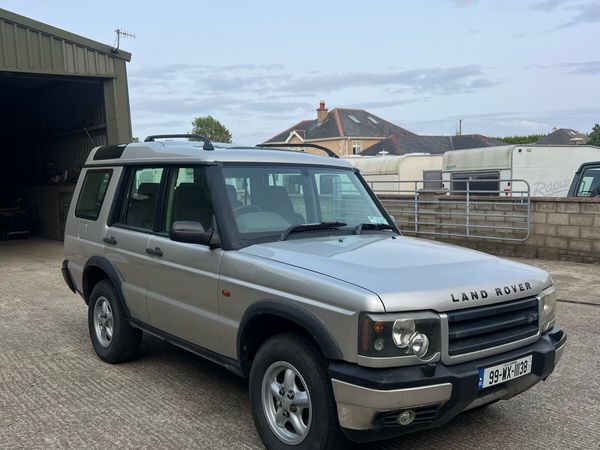 Land Rover Discovery SUV, Petrol, 1999, Silver
