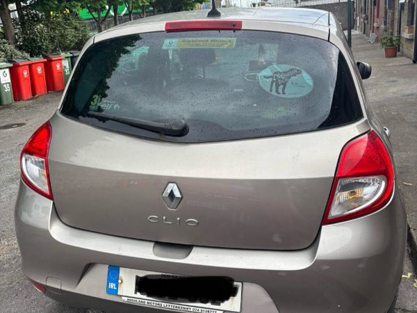 Renault Clio Hatchback, Ethanol Petrol, 2010, Gold