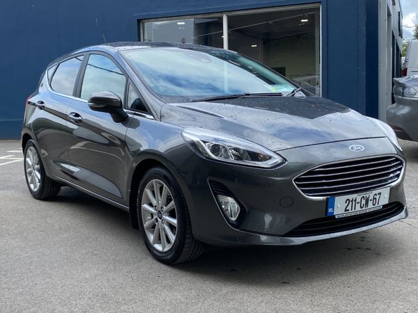 Ford Fiesta Hatchback, Petrol, 2021, Grey