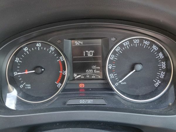 Skoda Rapid Saloon, Petrol, 2016, Red