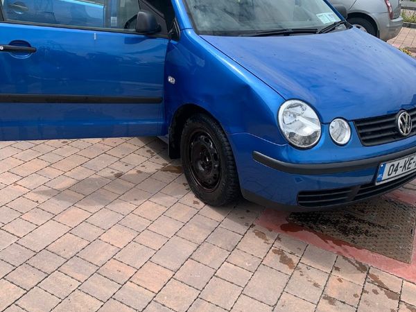 Volkswagen Polo Hatchback, Petrol, 2004, Blue