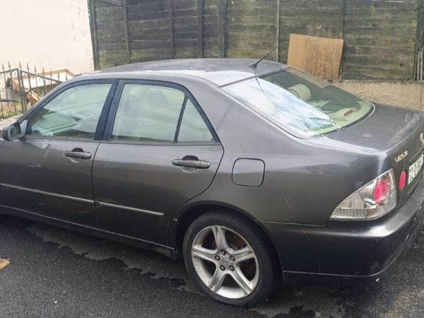 Lexus IS Saloon, Petrol, 2002, Grey