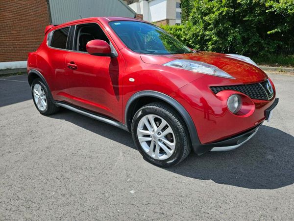 Nissan Juke SUV, Diesel, 2011, Red
