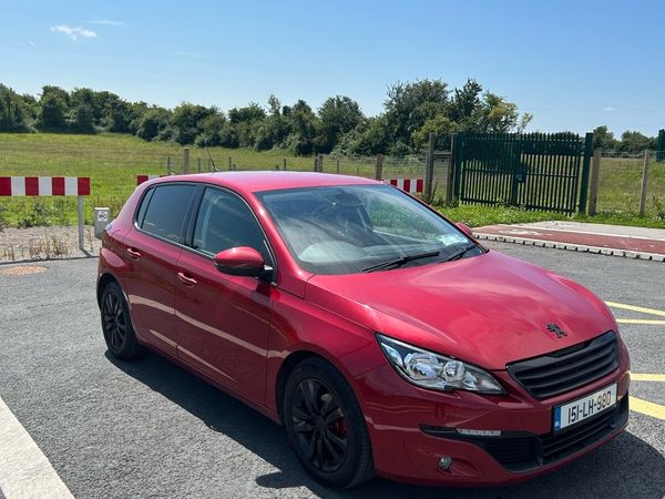 Peugeot 308 Hatchback, Diesel, 2015, Red