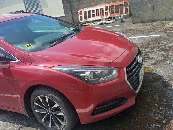Hyundai i40 Saloon, Diesel, 2018, Red
