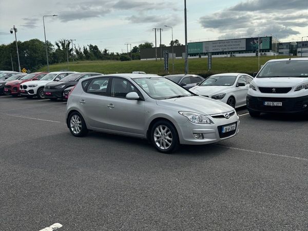 Hyundai i30 Hatchback, Petrol, 2008, Silver