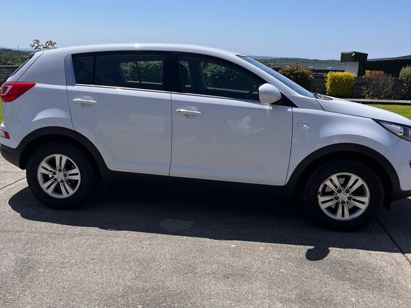 Kia Sportage SUV, Diesel, 2013, White