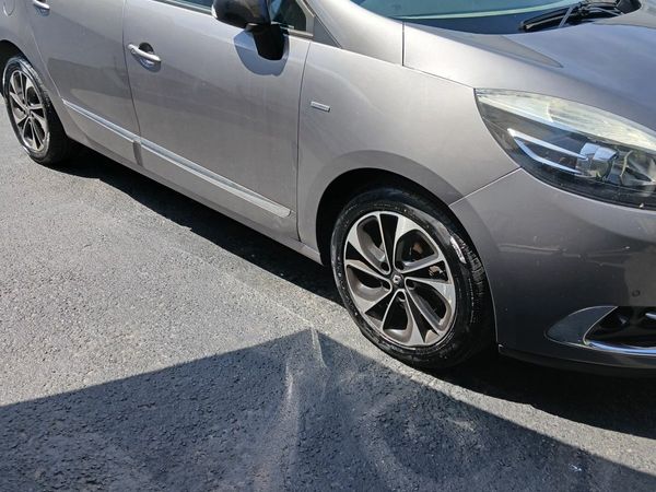 Renault Grand Scenic MPV, Diesel, 2015, Grey