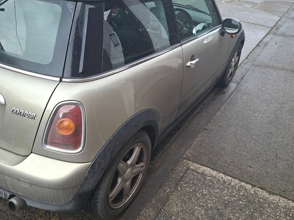 Mini Cooper Hatchback, Petrol, 2007, Silver