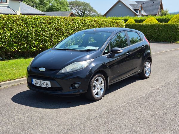 Ford Fiesta Hatchback, Petrol, 2009, Black