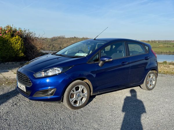 Ford Fiesta Hatchback, Petrol, 2014, Blue